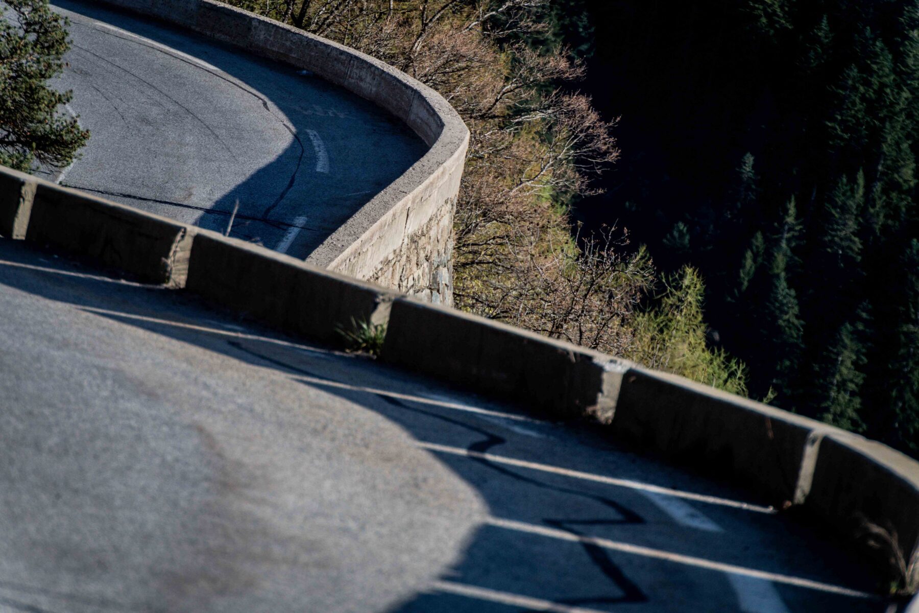 french-alps-alpe-dhuez-switchbacks