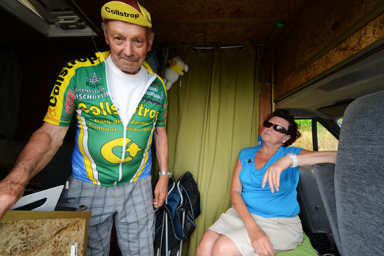 12stg04_lucien_fan01_tdf_2015 2_startt
