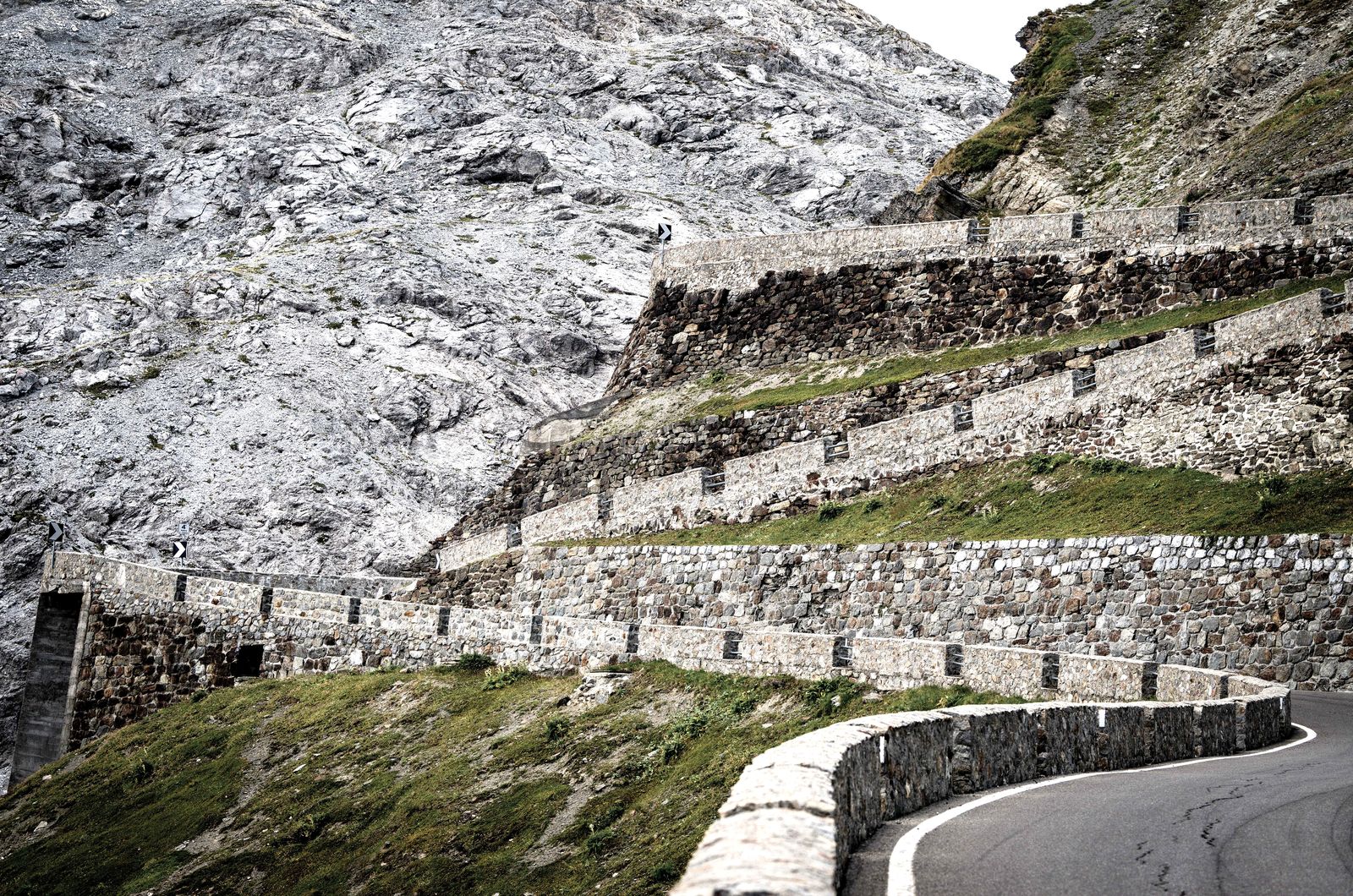 Stelvio Landscape13_inGamba_08_2926-startt